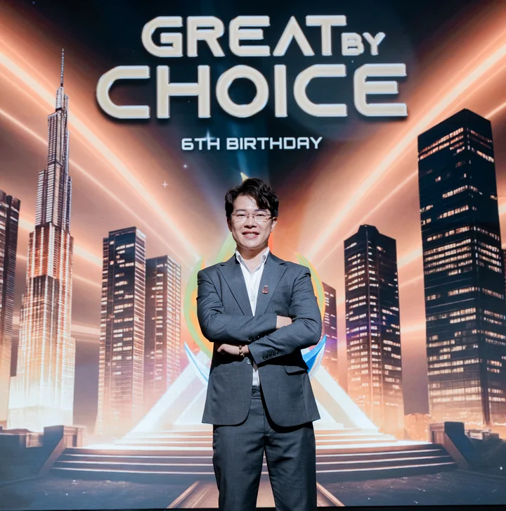 Pham Tien Dat, Founder & CEO of Dmobin, at the Great By Choice 6th birthday event